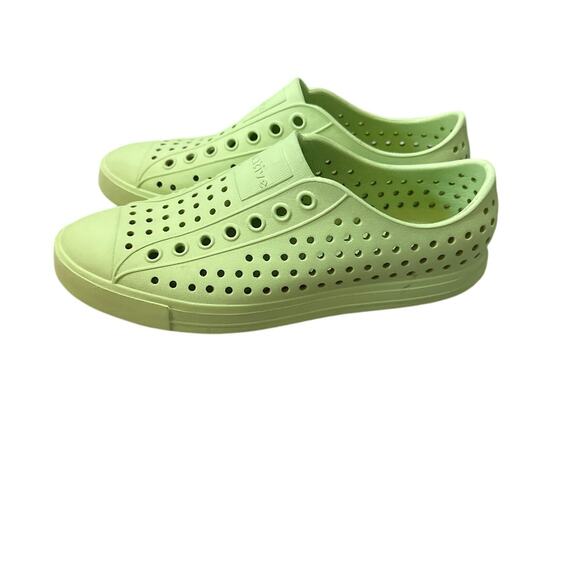 Native Jefferson Slip On Shoes Mint Green Size M4 W5 - Picture 1 of 6